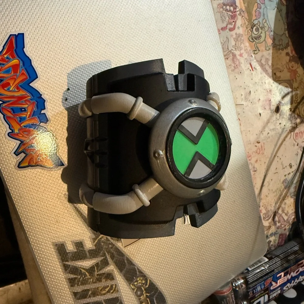 Ben 10 omnitrix costom